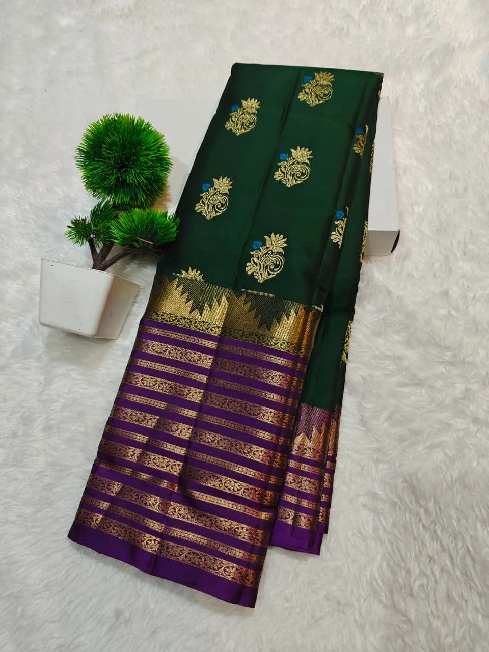 Meenakari Gold Zari-Woven Floral Kanchi Handloom Soft Silk